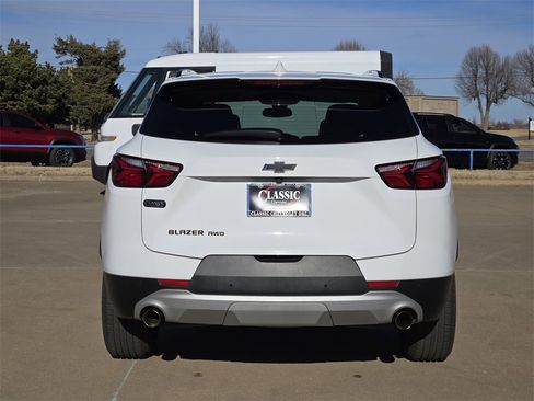 Used 2022 Chevrolet Blazer LT w/ Midnight/Sport Edition image 6