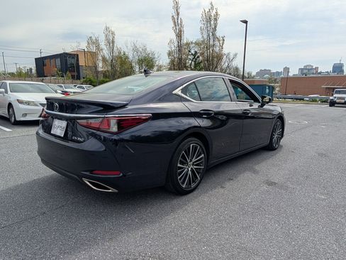 Certified 2023 Lexus ES 350 w/ Premium Package FWD image 3
