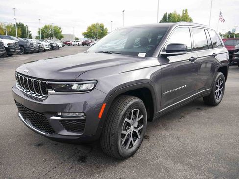 New 2025 Jeep Grand Cherokee Limited image 3