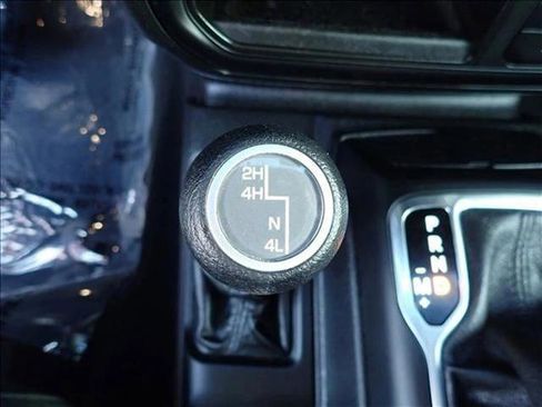 Used 2022 Jeep Wrangler Unlimited Sport AWD/4WD image 21