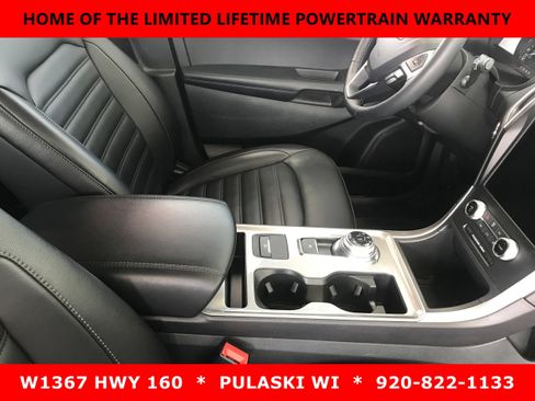 Used 2024 Ford Edge SEL w/ Convenience Package image 5