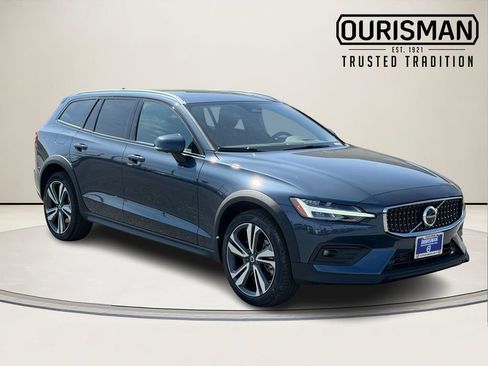 New 2026 Volvo V60 B5 Cross Country Plus w/ Protection Package Premier AWD/4WD image 1