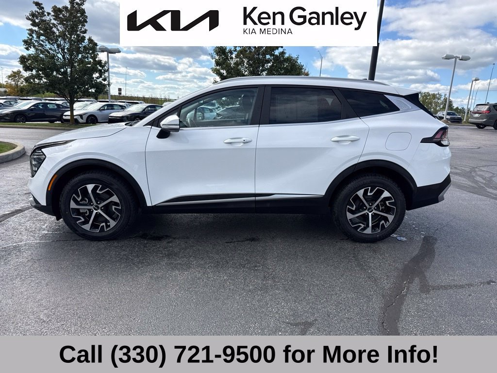 Certified 2024 Kia Sportage EX AWD/4WD image 4