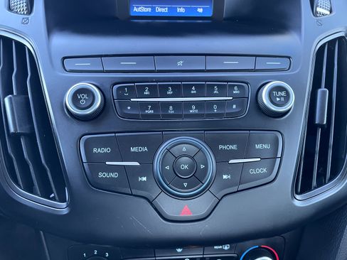 Used 2018 Ford Focus S image 18