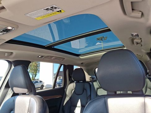 Used 2021 Volvo XC90 T8 Inscription Expression w/ Protection Package Premier image 15