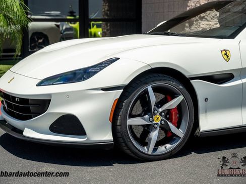 Used 2022 Ferrari Portofino M RWD image 36