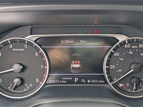 Used 2025 Nissan Rogue SV FWD image 24