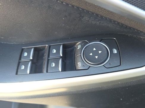 Used 2020 Ford Explorer XLT image 18