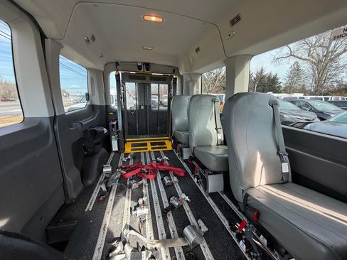 Used 2020 Ford Transit 150 XL image 23