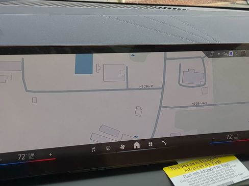 Used 2025 BMW X3 xDrive30i w/ Premium Package image 22