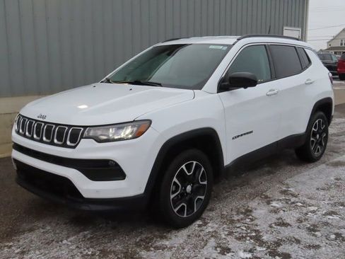 Used 2022 Jeep Compass Latitude w/ Convenience Group image 9