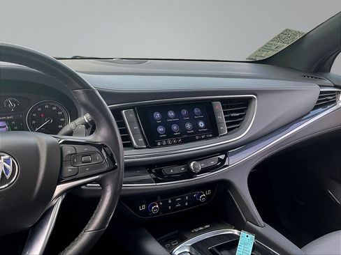Used 2023 Buick Enclave Essence w/ Experience Buick Package AWD/4WD image 11
