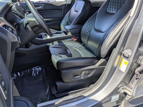 Used 2024 Ford Edge Titanium image 14