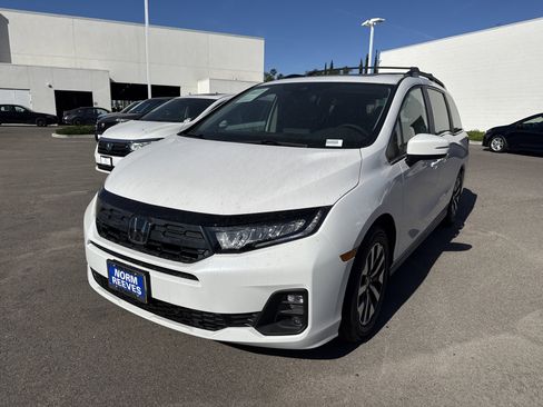 New 2026 Honda Odyssey EX-L image 11