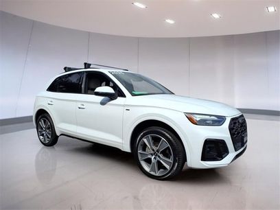Certified 2025 Audi Q5 2.0T Premium w/ Convenience Plus Package