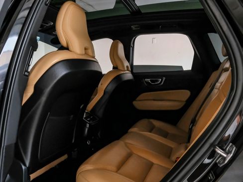 Used 2019 Volvo XC60 T5 Inscription w/ Protection Package Premier FWD image 38