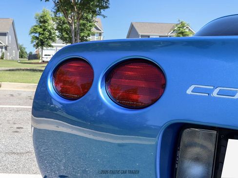 Used 1998 Chevrolet Corvette Coupe w/ Roof Pkg RWD image 82