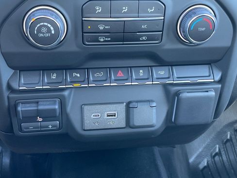 Used 2025 Chevrolet Silverado 2500 W/T w/ WT/CX Safety Package image 8