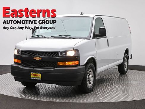 Used 2021 Chevrolet Express 2500 w/ Driver Convenience Package RWD image 1