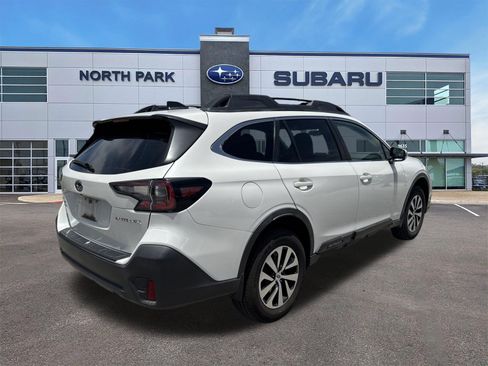 Used 2020 Subaru Outback Premium AWD/4WD image 3