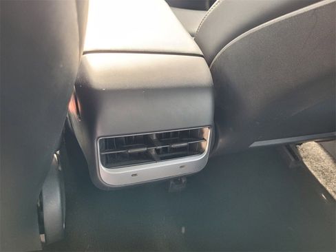 Used 2020 Tesla Model 3 Standard Range image 12