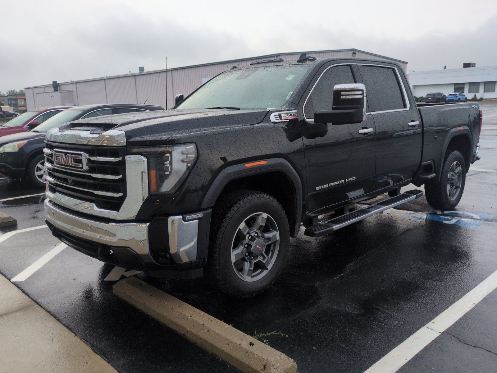 Used 2025 GMC Sierra 2500 SLT w/ SLT Premium Package AWD/4WD image 1