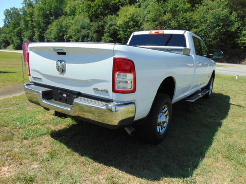 Used 2019 RAM 2500 Big Horn AWD/4WD image 29