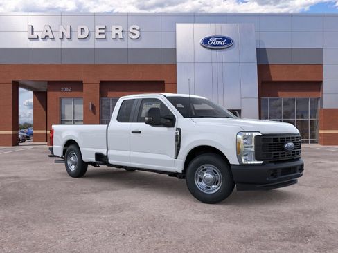 New 2026 Ford F250 XL w/ XL Driver Assist Package RWD image 7