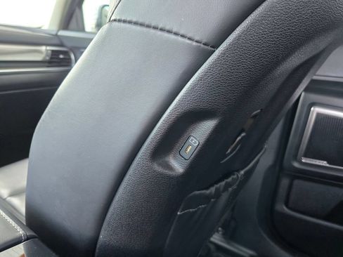Used 2025 Kia Telluride S FWD image 35