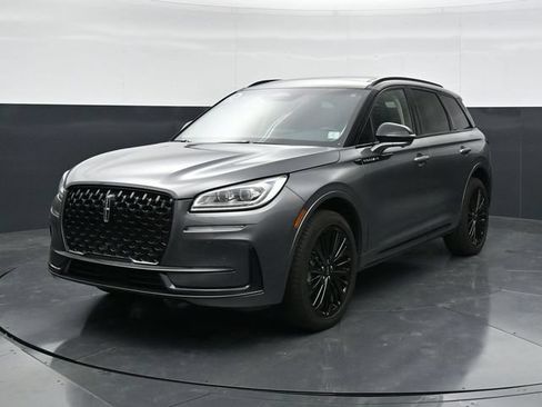Used 2023 Lincoln Corsair Reserve w/ Equipment Group 201A AWD/4WD image 5