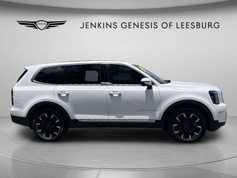 Used 2024 Kia Telluride SX Prestige AWD/4WD image 3