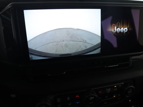 Certified 2024 Jeep Wrangler Sport S image 13