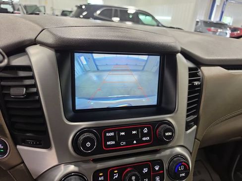 Used 2016 GMC Yukon XL SLT AWD/4WD image 14