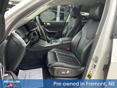 Used 2021 BMW X7 xDrive40i w/ Premium Package 2 image 8