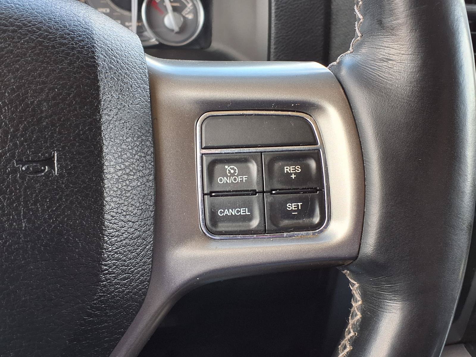 Used 2014 RAM 2500 Limited AWD/4WD image 24