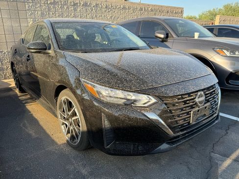 Used 2025 Nissan Sentra SR FWD image 5