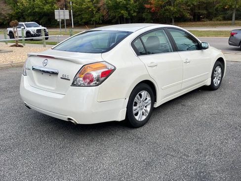 Used 2011 Nissan Altima 2.5 S w/ Special Edition Pkg image 5