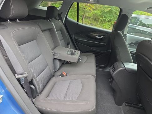 Used 2024 GMC Terrain SLE AWD/4WD image 12