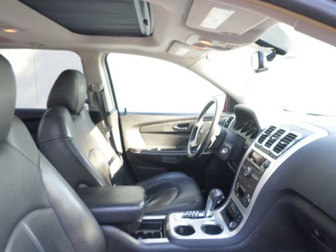 Used 2009 GMC Acadia SLT w/ Technology Package image 19