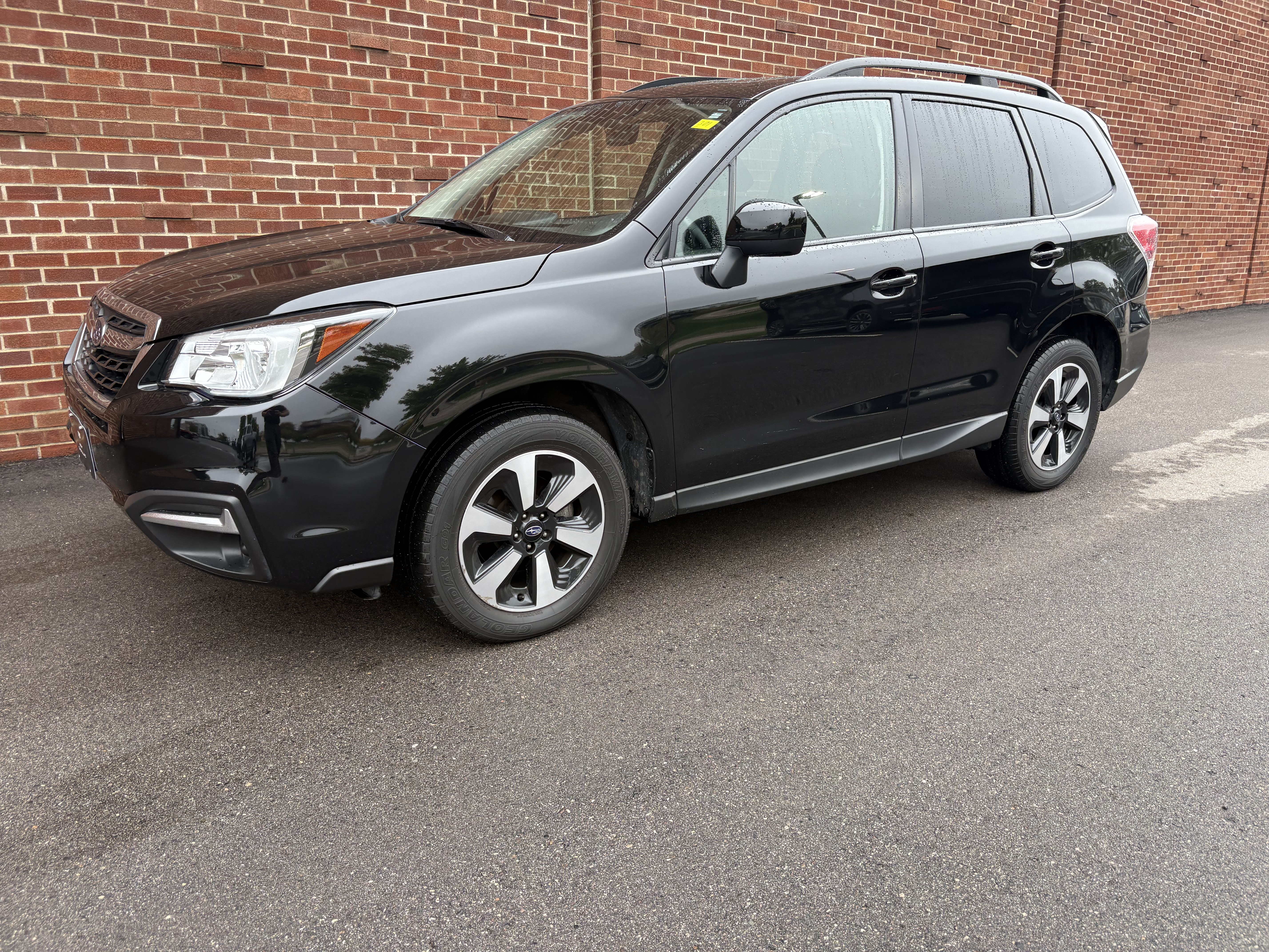 Used 2018 Subaru Forester 2.5i Premium w/ All-Weather Package AWD/4WD image 1