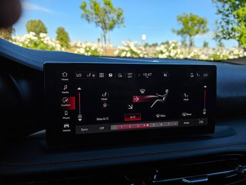 Used 2024 Dodge Hornet R/T image 32