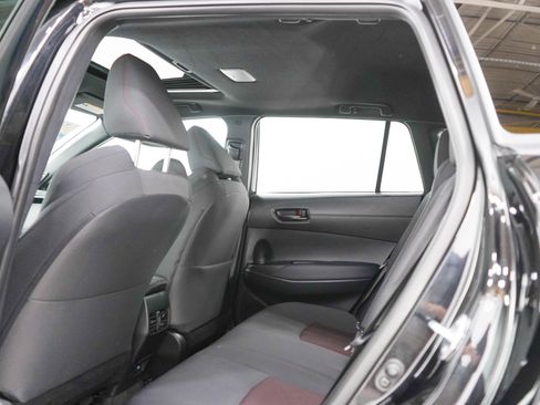Used 2024 Toyota Corolla Cross AWD Hybrid w/ Moonroof Package image 17