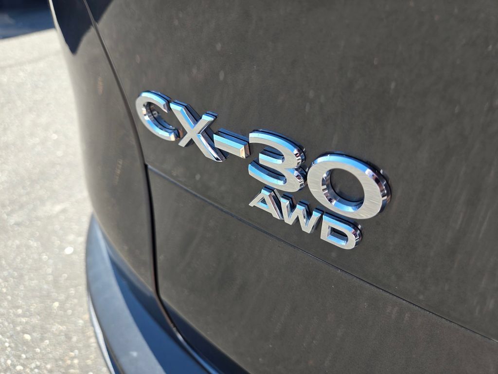 Used 2023 MAZDA CX-30 2.5 Turbo w/ Premium Package AWD/4WD image 10
