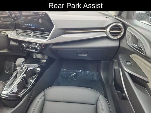 Used 2026 Chevrolet Trax ACTIV w/ Sunroof Package image 24