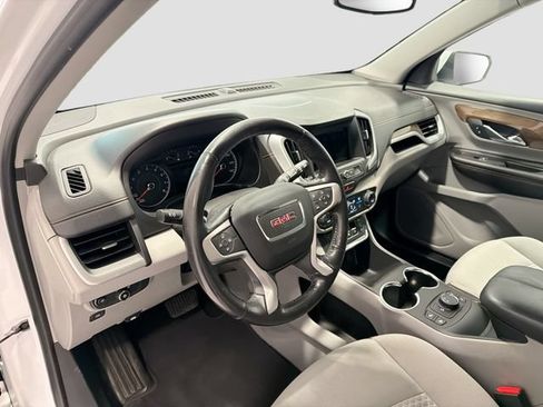 Certified 2018 GMC Terrain SLE w/ Driver Convenience Package FWD image 9