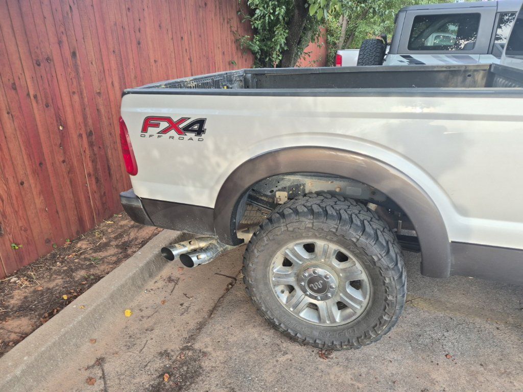 Used 2016 Ford F250 King Ranch w/ FX4 Off-Road Package AWD/4WD image 22