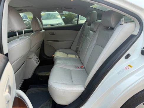 Used 2012 Lexus ES 350 FWD image 16