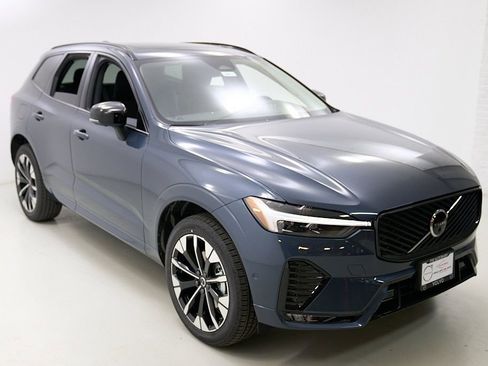 New 2026 Volvo XC60 B5 Plus w/ Climate Package AWD/4WD image 4
