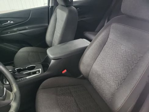 Used 2023 Chevrolet Equinox LT image 22