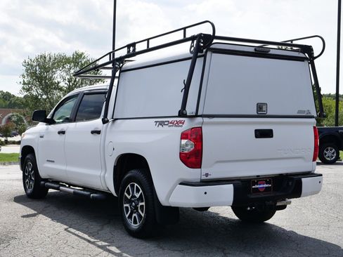 Used 2016 Toyota Tundra SR5 w/ TRD Off Road Package AWD/4WD image 7